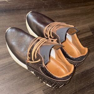 Esse Ut Esse Sneakers